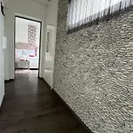 Smeraldo Penthouse Apartment *