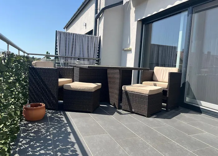 Smeraldo Penthouse شقة زاماردي